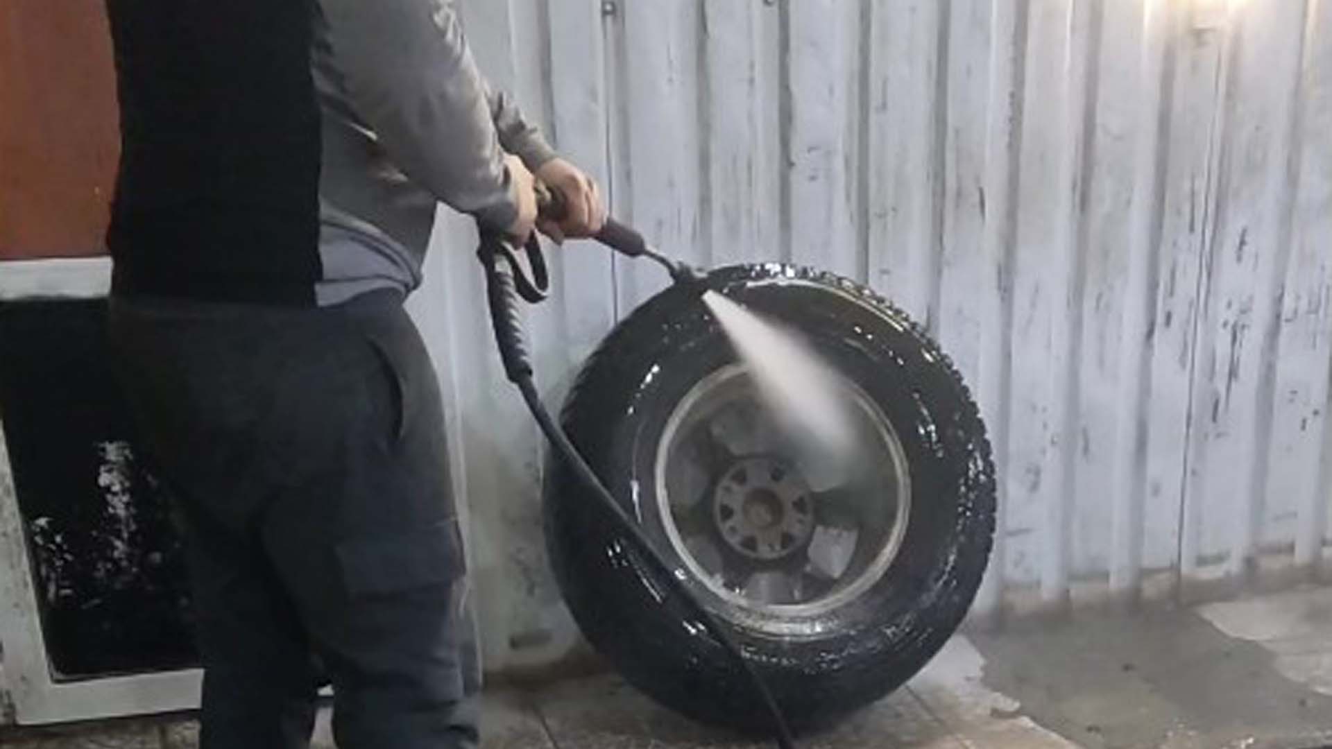 Чистка диска от коррозии и обработка герметиком